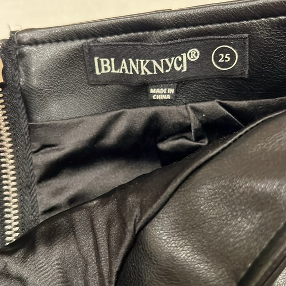 Blank NYC Black Mini Skirt - Picture 2 of 10